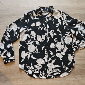 Ann Taylor Top Size Medium